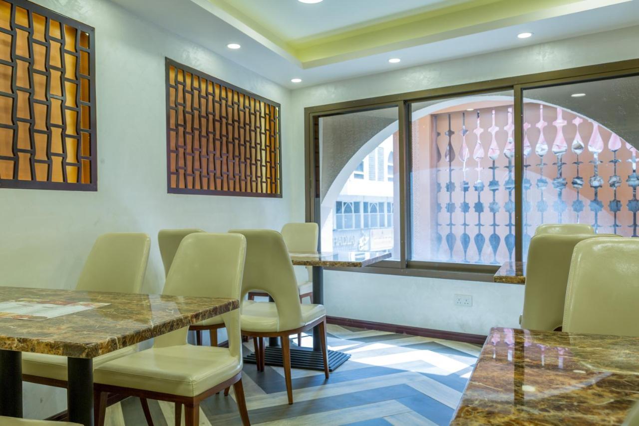 24 Gold Hotel Dubai Exterior foto