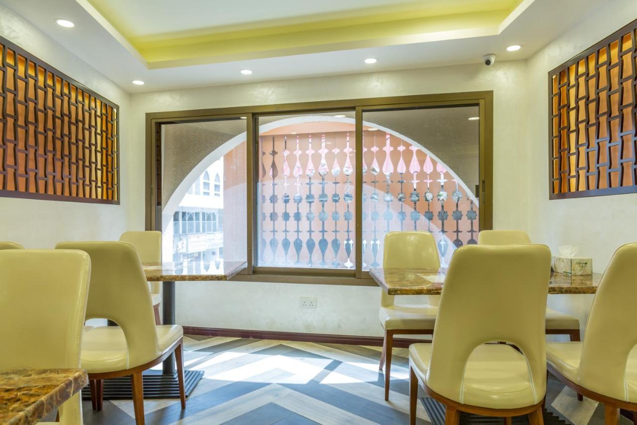 24 Gold Hotel Dubai Exterior foto
